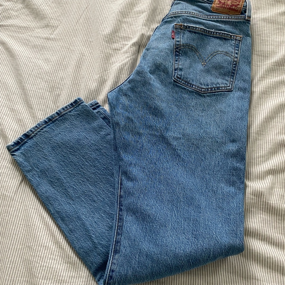 Levi's Women's Medium Blue Straight-Leg Jeans